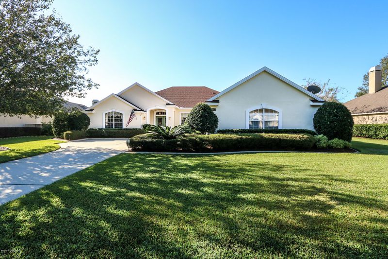 583 Oakmont Dr, Orange Park, FL 32073