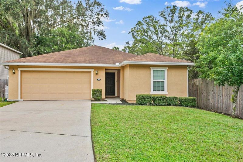 583 Worcester Ct, Jacksonville, FL 32218