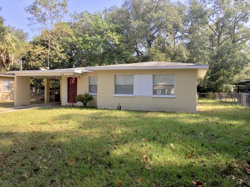 5843 Blackthorn Rd, Jacksonville, FL 32244