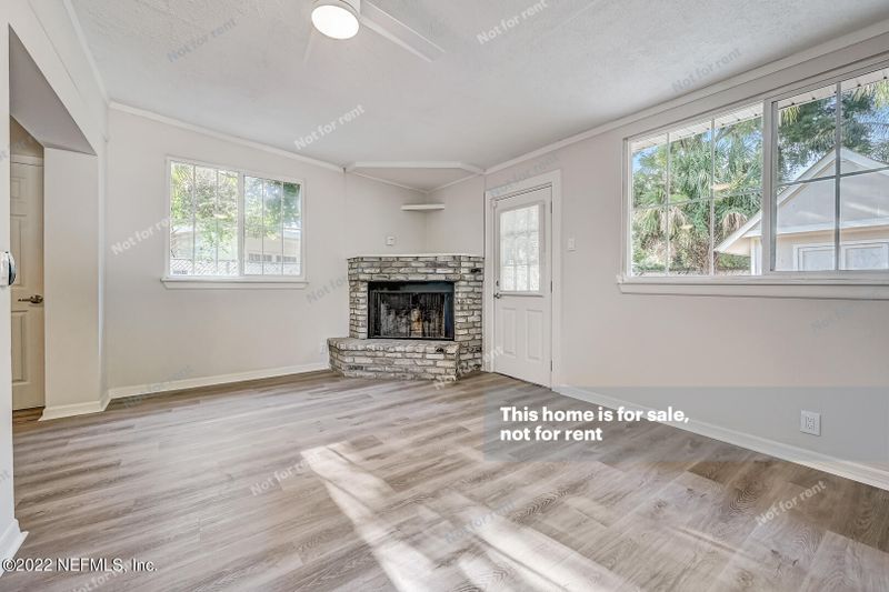 5864 Wiltshire St, Jacksonville, FL 32211