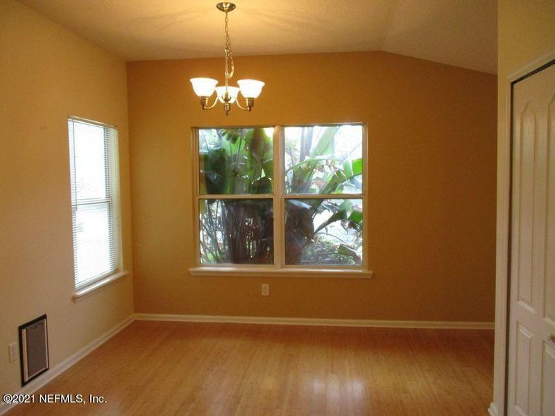 5876 Brush Hollow Rd, Jacksonville, FL 32258