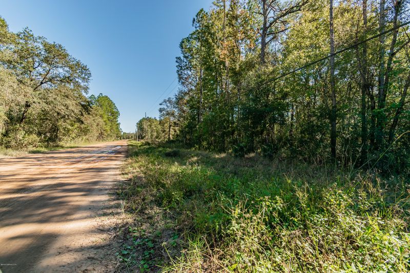 5883 Trawick Rd, Keystone Heights, FL 32656