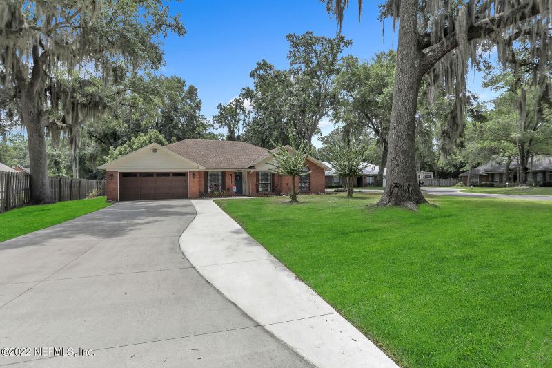 589 Hawkes Island Dr, Fleming Island, FL 32003