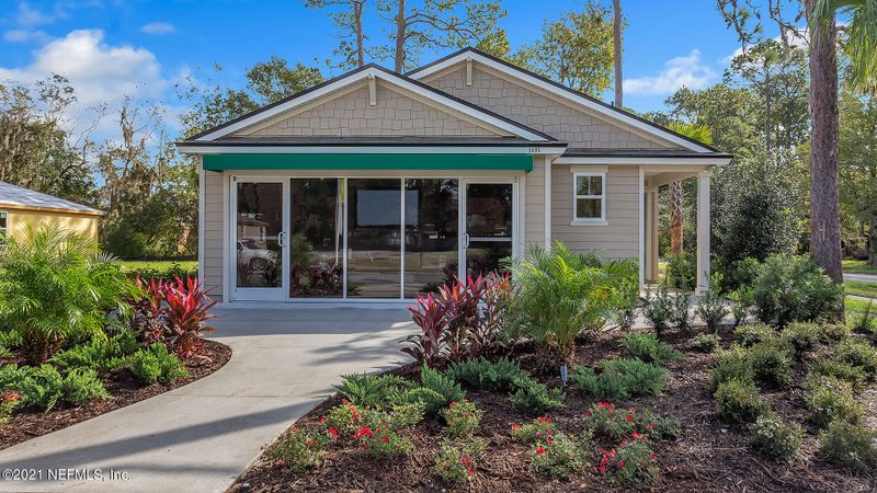 5895 Calvary Dr, Jacksonville, FL 32244