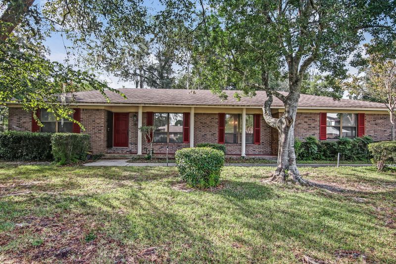5898 Swamp Fox Rd, Jacksonville, FL 32210
