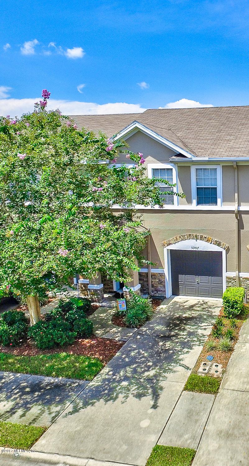 5907 Rocky Mount Dr, Jacksonville, FL 32258