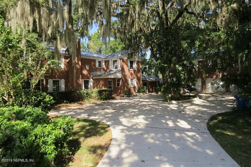 5907 Saxony Woods Ln, Jacksonville, FL 32211