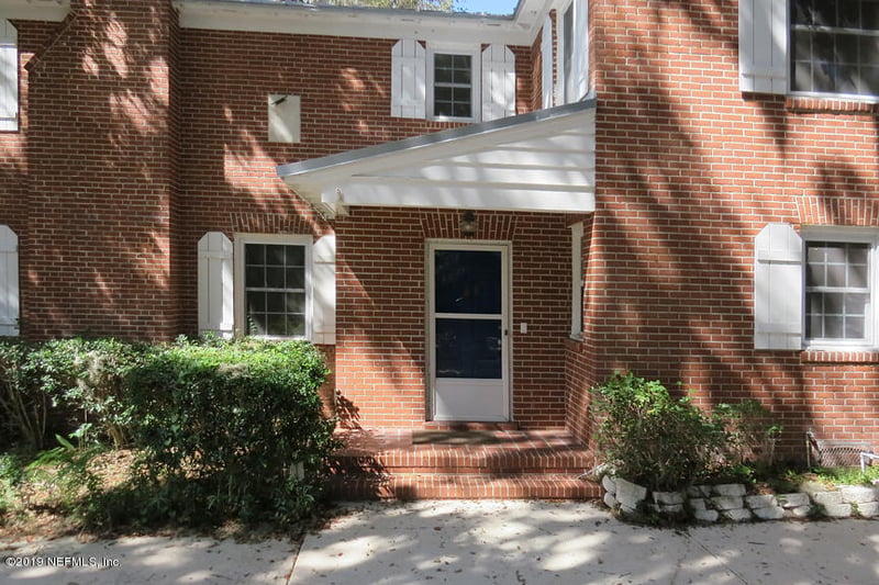 5907 Saxony Woods Ln, Jacksonville, FL 32211