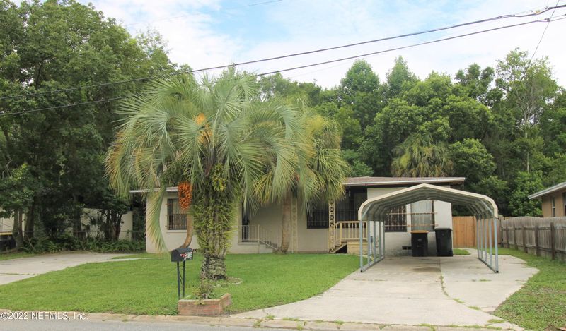 5910 Norde Dr W, Jacksonville, FL 32244