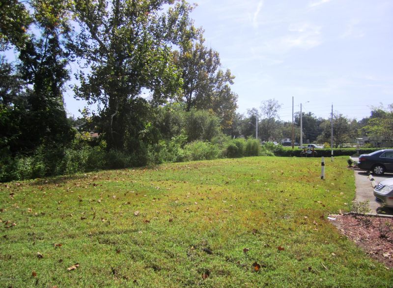 5911 Timuquana Rd, Jacksonville, FL 32210