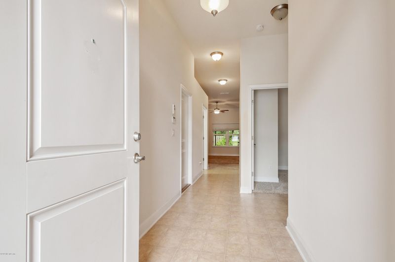 5926 Round Table Rd, Jacksonville, FL 32254