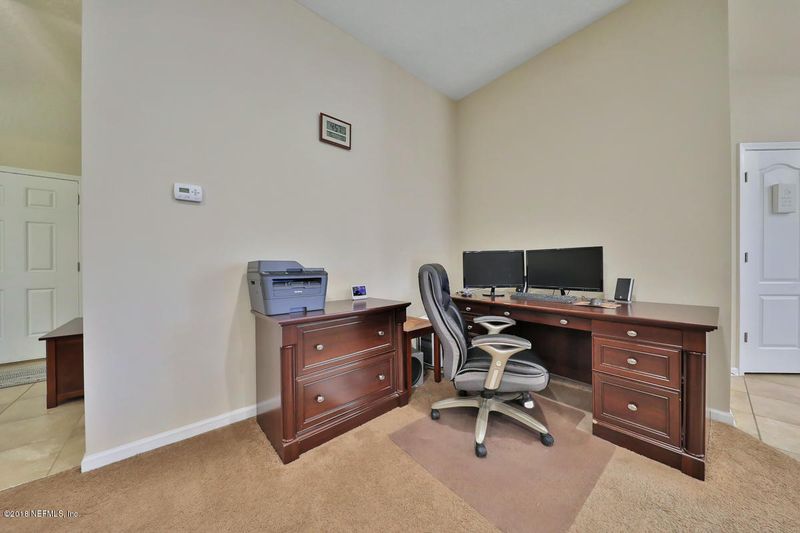 594 Glendale Ln, Orange Park, FL 32065