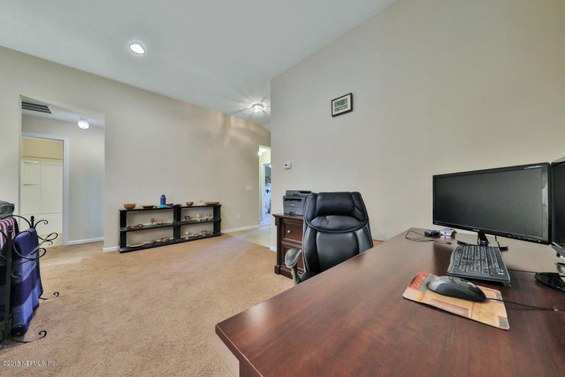 594 Glendale Ln, Orange Park, FL 32065