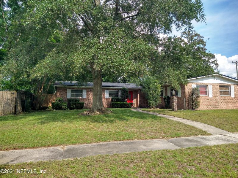 5942 Jaguar Dr W, Jacksonville, FL 32244