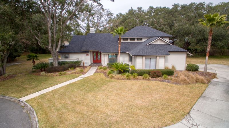 595 Dunrobin Dr, Orange Park, FL 32073