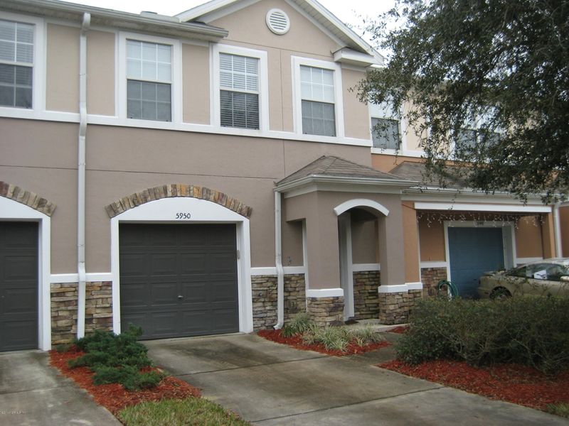 5950 Rocky Mount Dr, Jacksonville, FL 32258