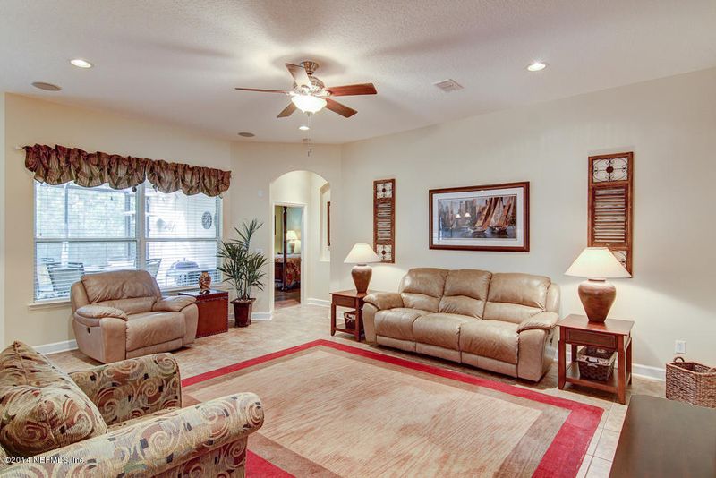 5954 Wind Cave Ln, Jacksonville, FL 32256