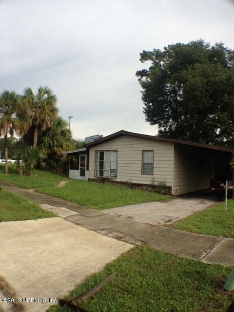 5977 Longchamp Dr, Jacksonville, FL 32244