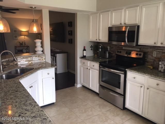 598 Celebrity Ct, Jacksonville, FL 32225