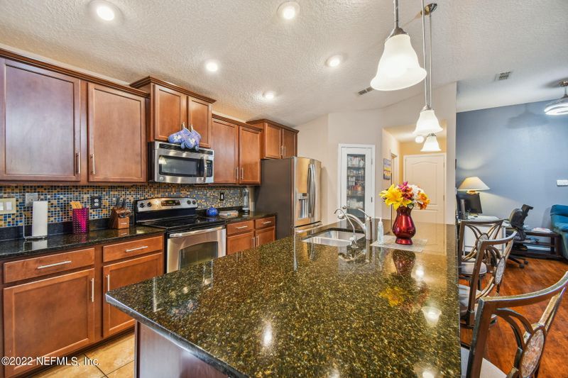 599 Glendale Ln, Orange Park, FL 32065