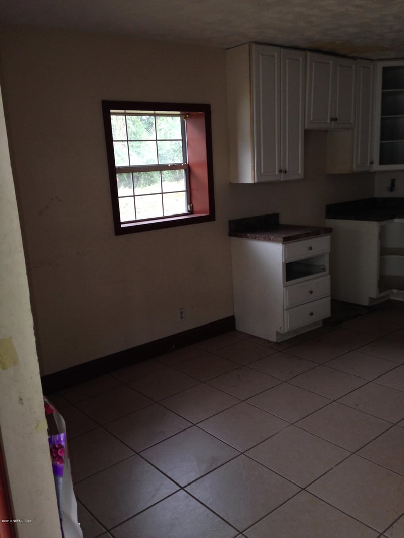 60 Ardella Rd, Atlantic Beach, FL 32233