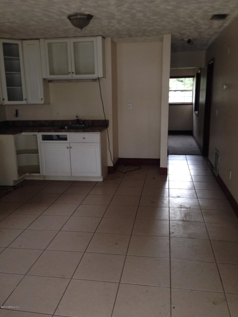 60 Ardella Rd, Atlantic Beach, FL 32233
