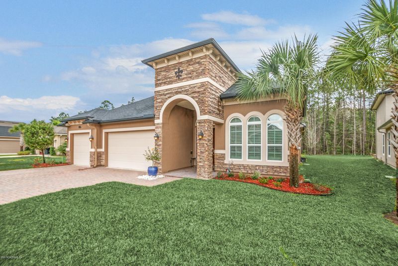 60 Dundee Pl, St Johns, FL 32259