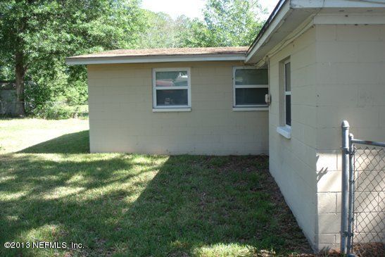 6018 Verdes Rd, Jacksonville, FL 32244