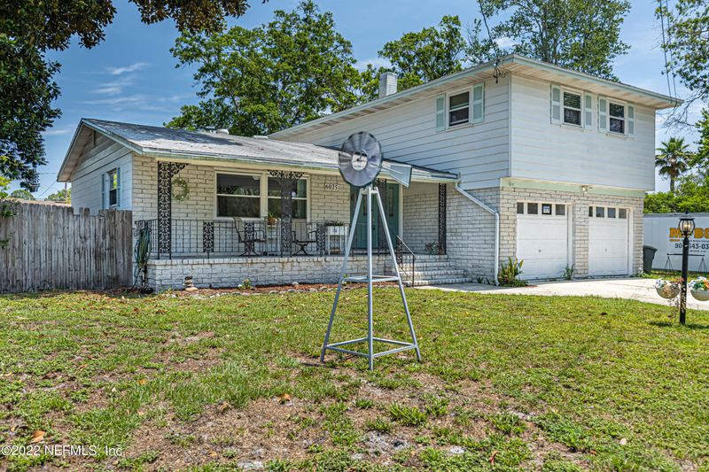 6025 Caprice Dr, Jacksonville, FL 32244