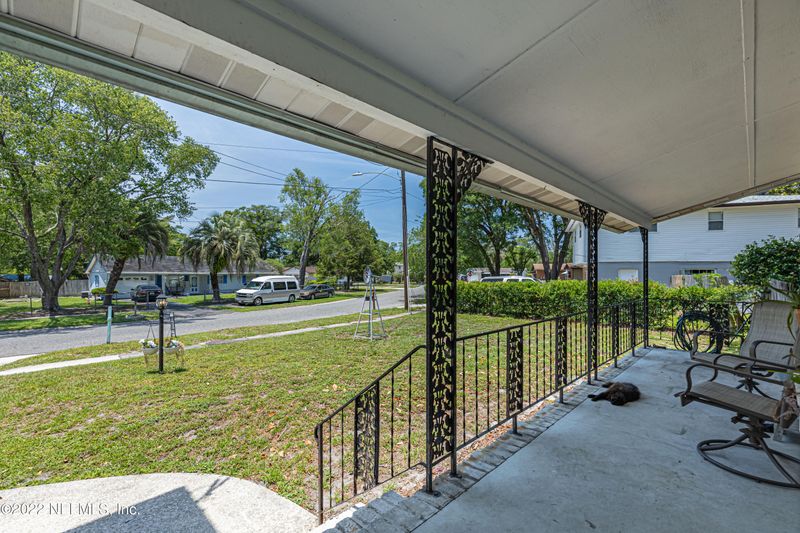 6025 Caprice Dr, Jacksonville, FL 32244
