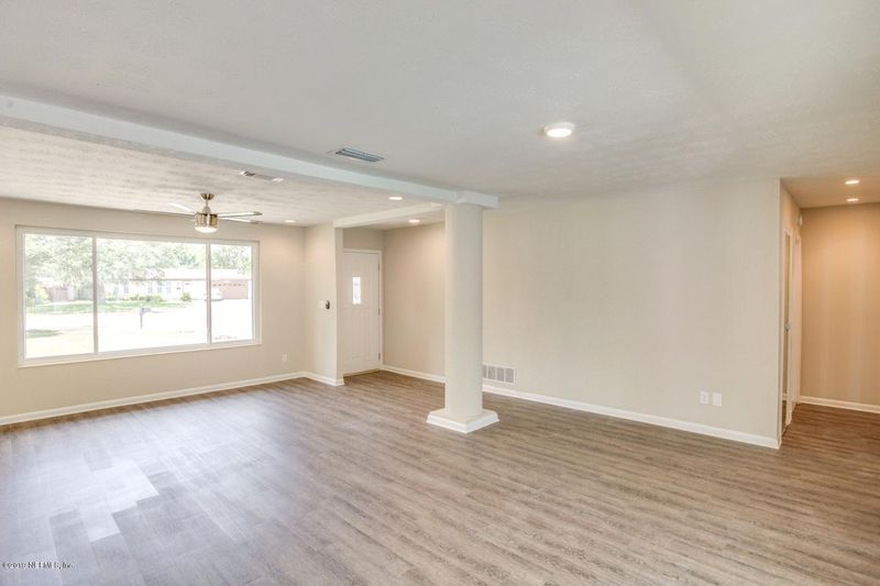 6031 Deepwood Ct, Jacksonville, FL 32244