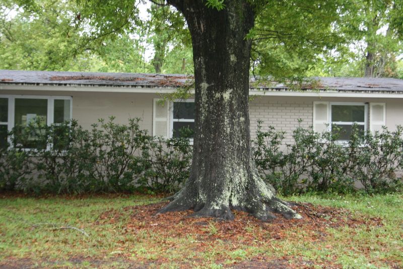 6038 Verdes Dr, Jacksonville, FL 32244