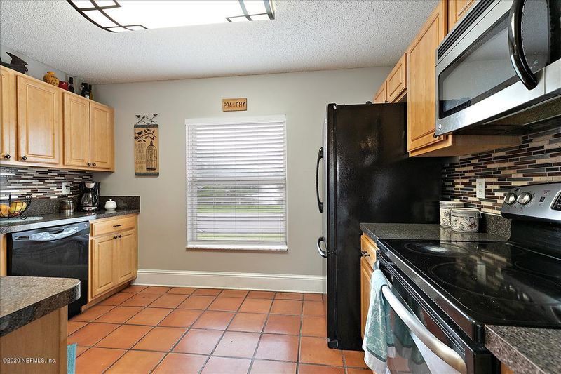 604 Bamboo St, St Augustine, FL 32095