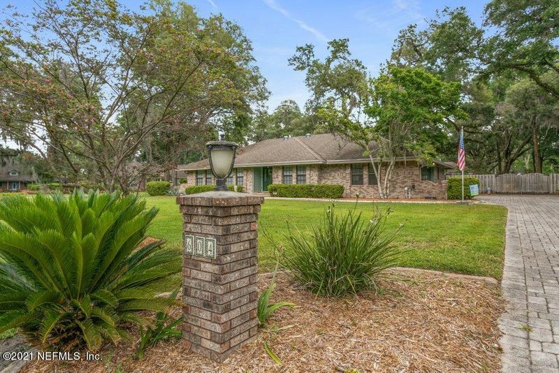 604 Lorn Ct, Orange Park, FL 32073