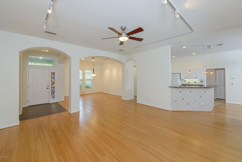 605 Greenwood Cir, St Augustine, FL 32086