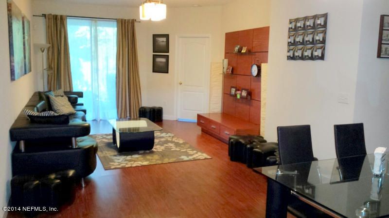 6052 Bartram Village Dr, Jacksonville, FL 32258