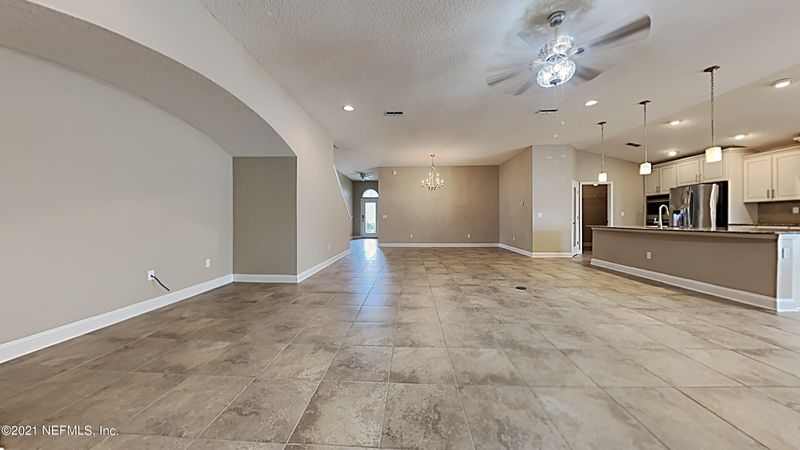 6055 Chestnut Gelding Ln, Jacksonville, FL 32234