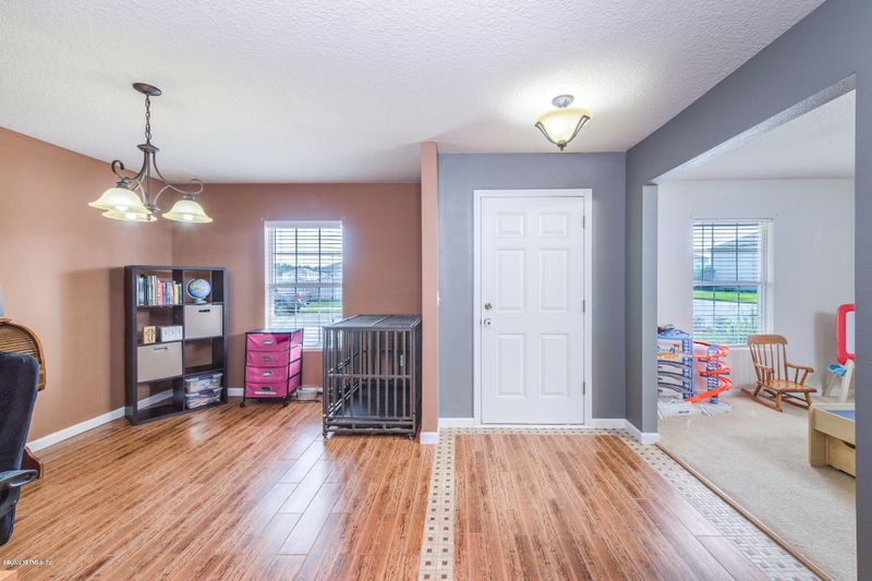 6060 Chestnut Gelding Ln, Jacksonville, FL 32234