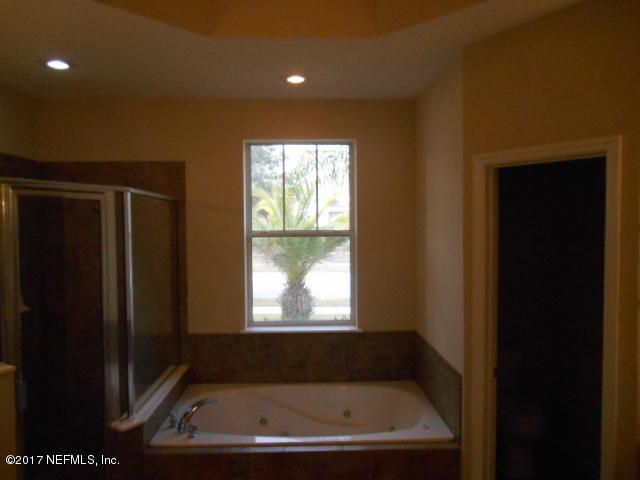 6060 White Tip Rd, Jacksonville, FL 32258