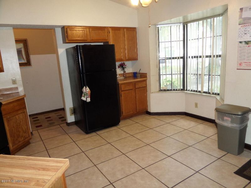 6064 Cranberry Ln E, Jacksonville, FL 32244