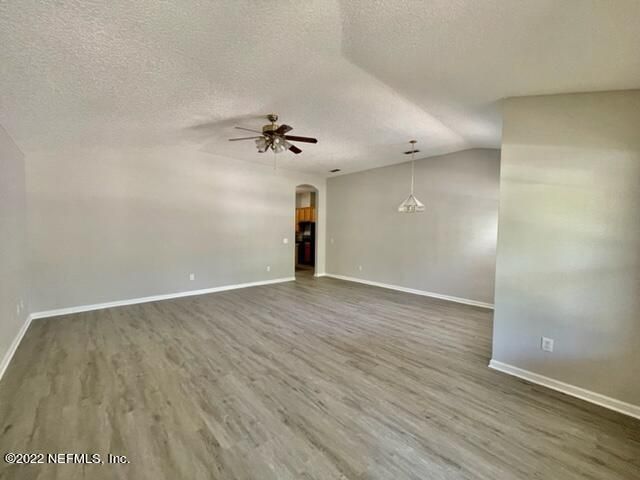 6064 Scenic Meadow Ln, Jacksonville, FL 32244