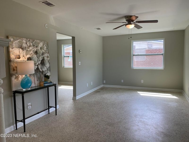 6068 Longchamp Dr, Jacksonville, FL 32244