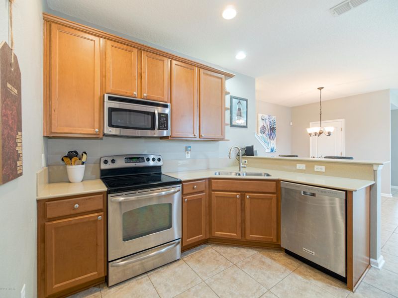 6079 Bartram Village Dr, Jacksonville, FL 32258