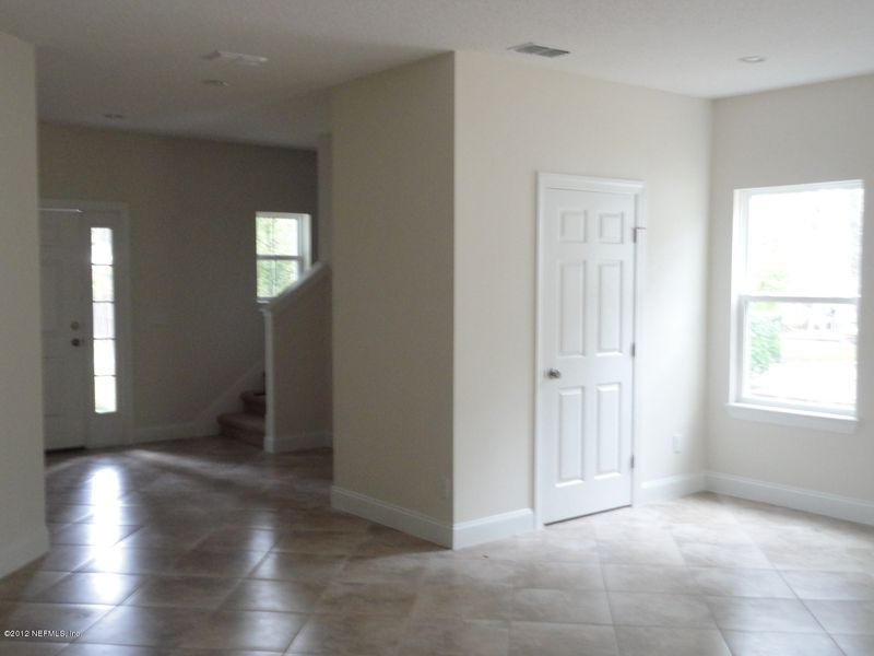 608 2nd St S, Jacksonville Beach, FL 32250