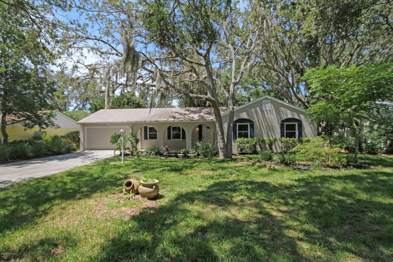 608 Mariposa St, St Augustine, FL 32080