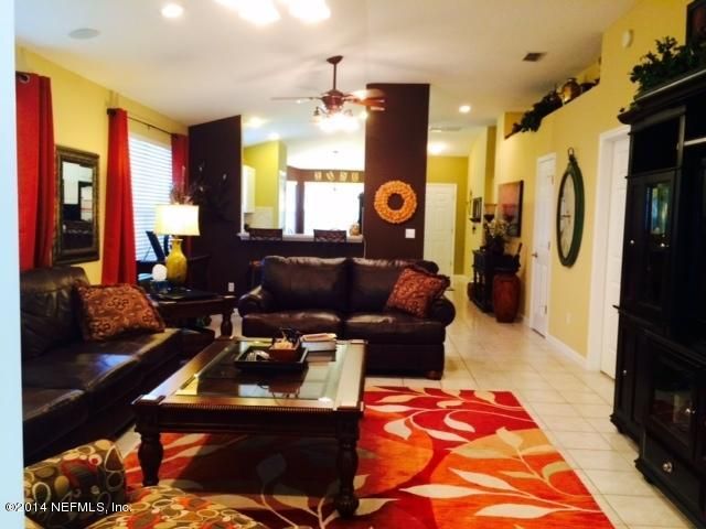 608 Racoon Ct, St Johns, FL 32259