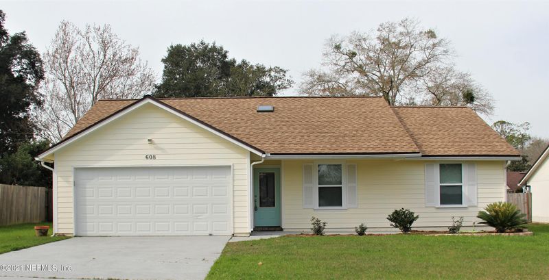 608 Robert Livingston St, Orange Park, FL 32073