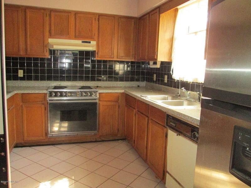 6091 N Gulf Rd, Jacksonville, FL 32244