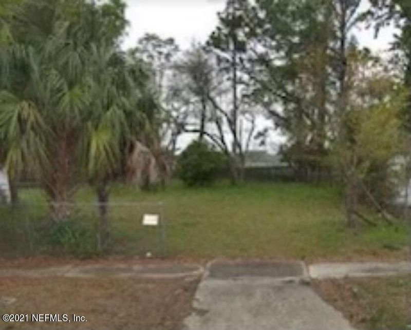 61 W 45th St, Jacksonville, FL 32208