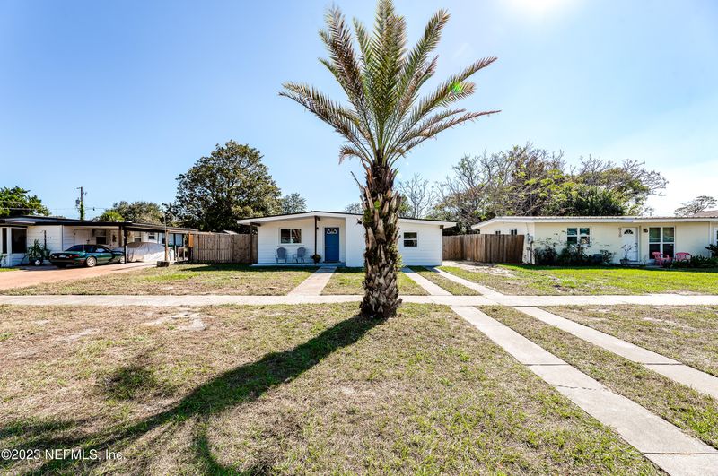 610 9th Ave N, Jacksonville Beach, FL 32250